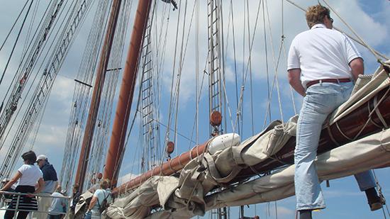 van der Rest Sail Charter