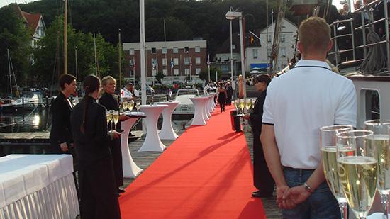 van der Rest Sail Charter