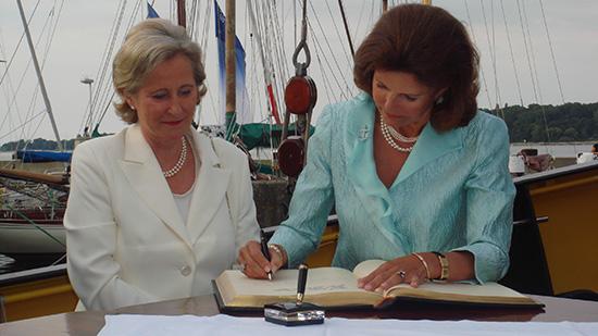 van der Rest Sail Charter