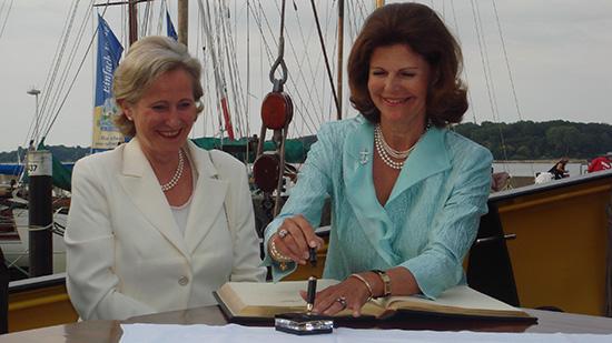 van der Rest Sail Charter