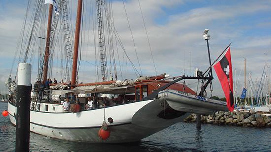 van der Rest Sail Charter
