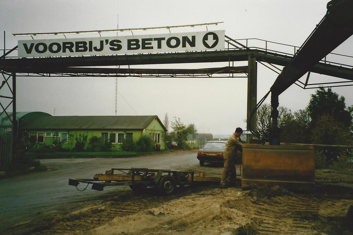 Überall wurde mir geholfen. Das Hebegeschirr, beispielsweise, war geliehen von der Firma Smalo